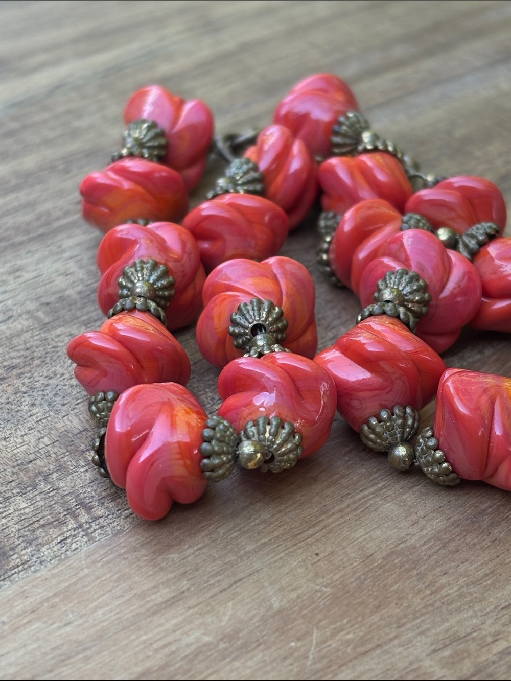 Vintage orange & red glass swirl double strand bracelet - Picture 10 of 11